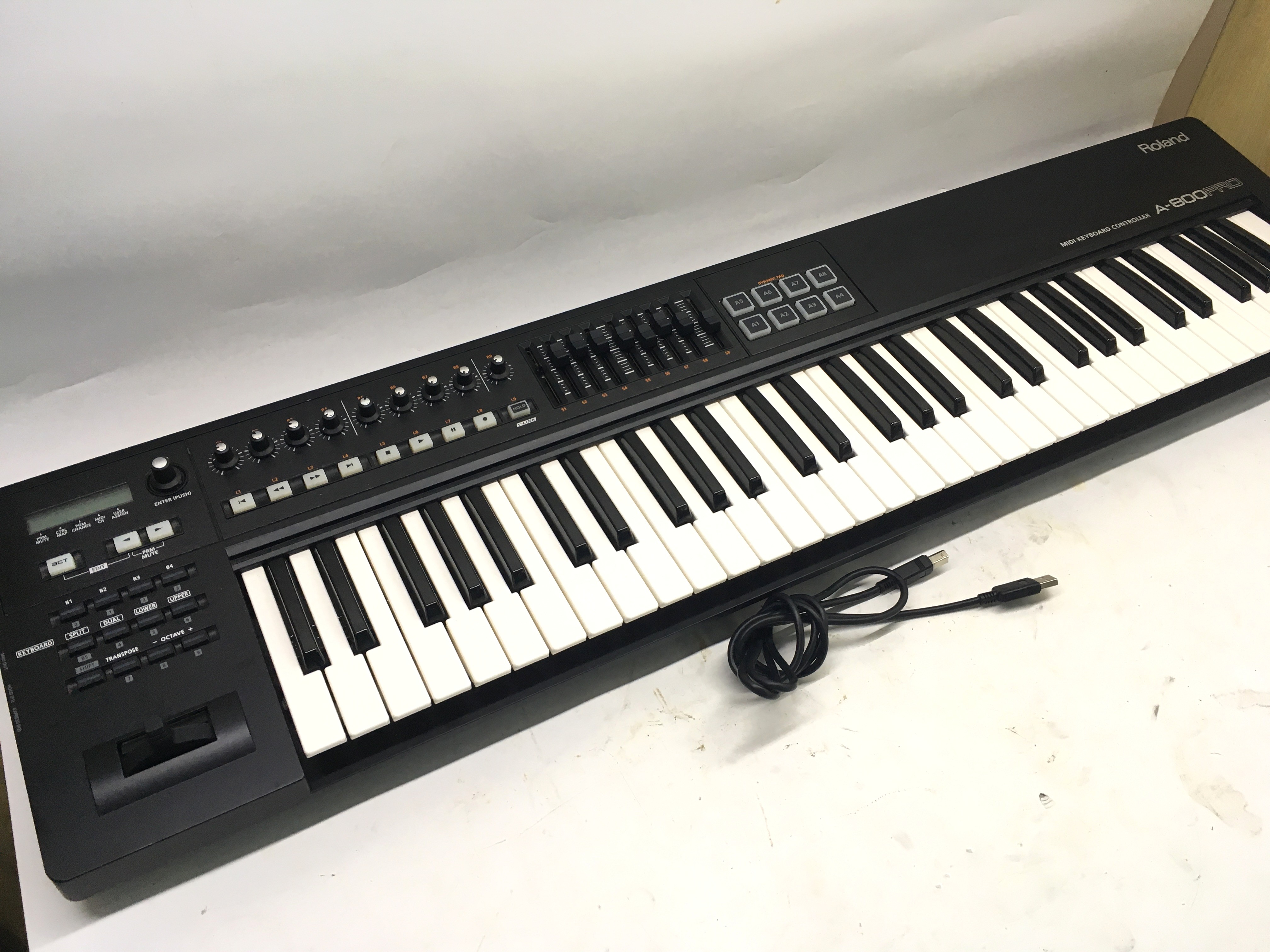 Roland A-800PRO MIDIキーボード買取り・引取りました！！ | Re